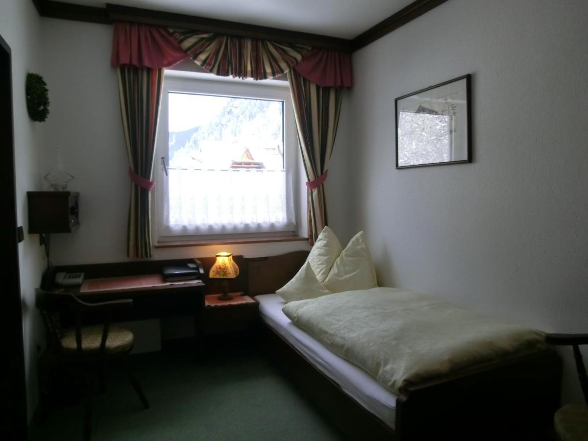 Hotel Garni Landhaus Buertlmair Hinterstoder Exterior photo