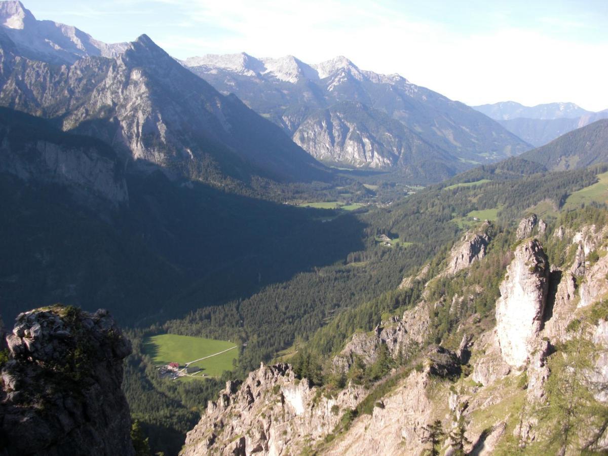 Hotel Garni Landhaus Buertlmair Hinterstoder Exterior photo